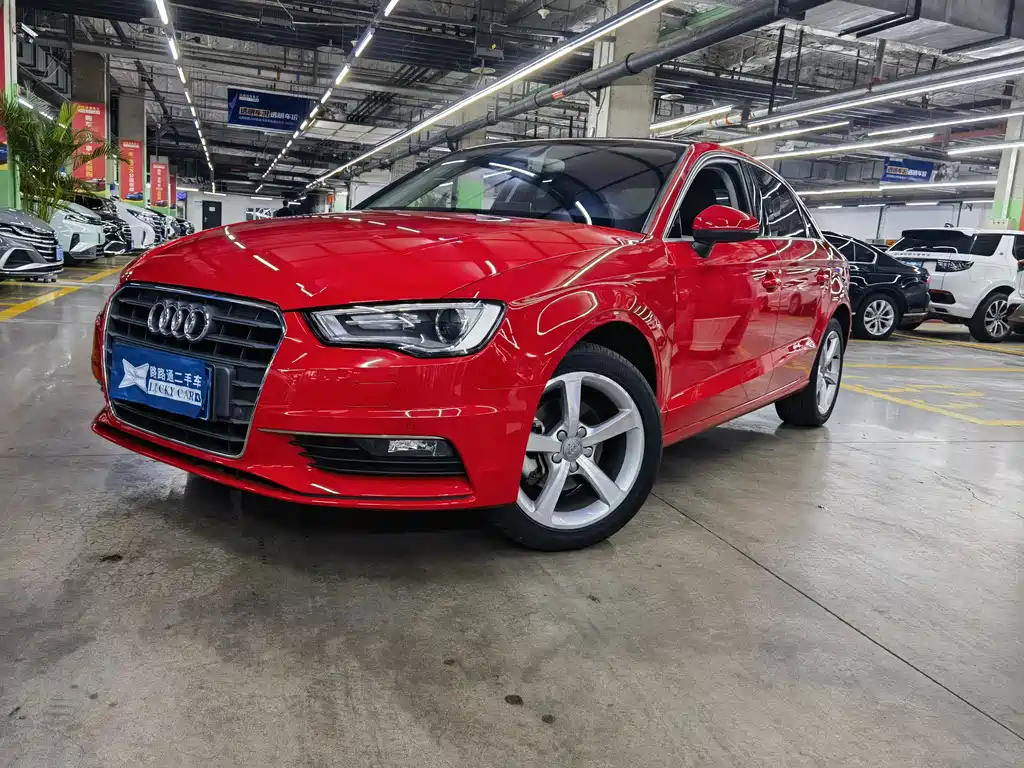 Audi A3 2017 — фото 1
