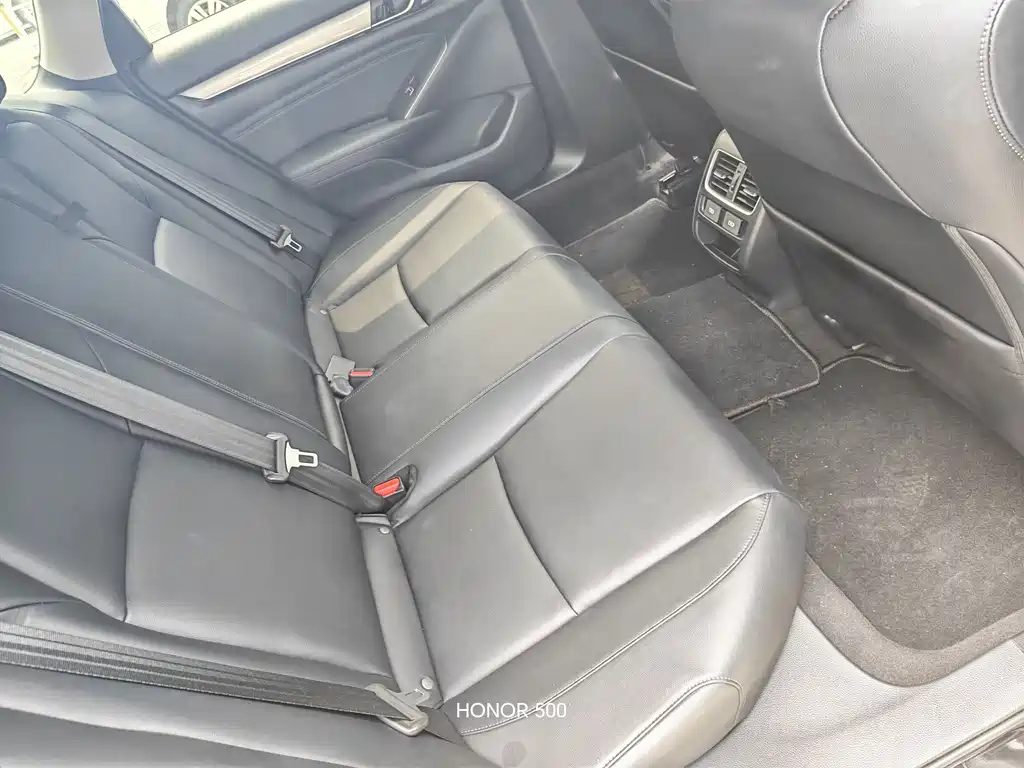 Honda Accord 2022 — фото 11