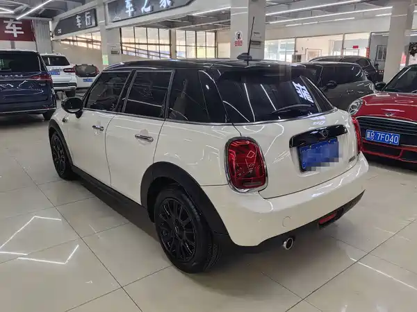 MINI MINI 2021