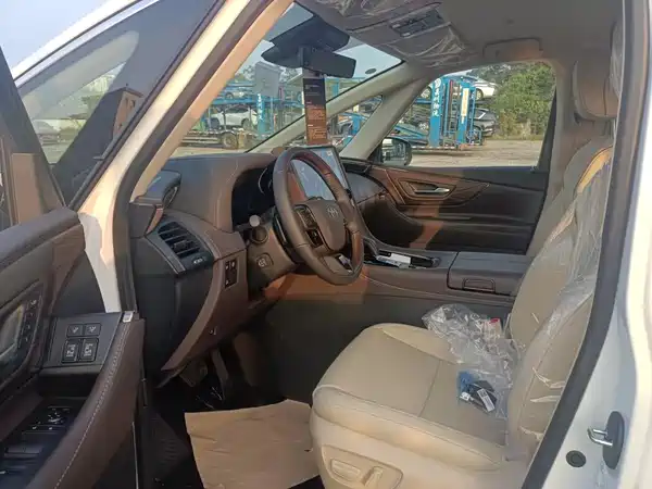 Toyota Alphard 2025