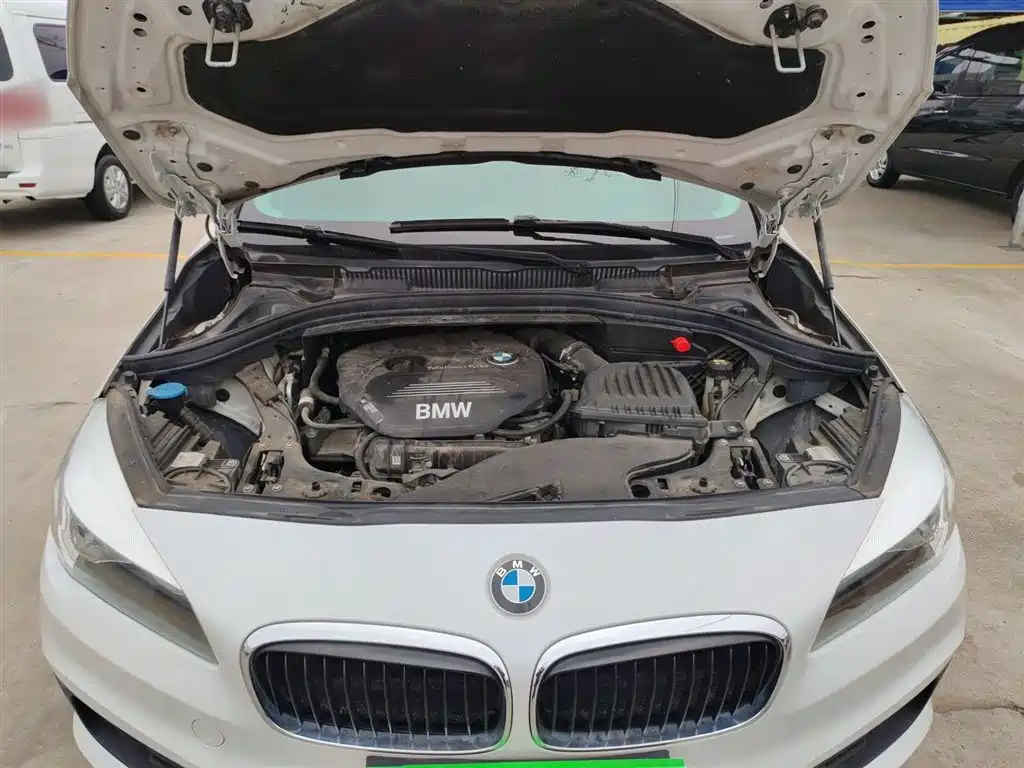BMW 2 Series Active Tourer 2018 — фото 16