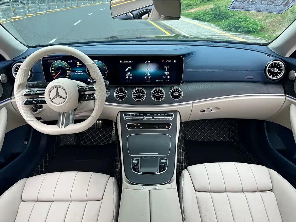 Mercedes-Benz E-Class 2022 — фото 11
