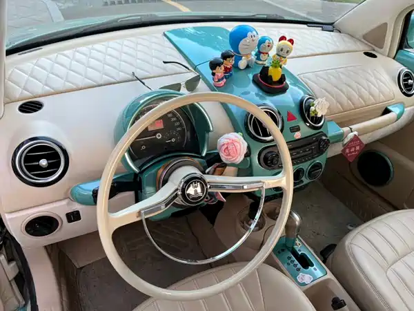 Volkswagen Beetle 2010