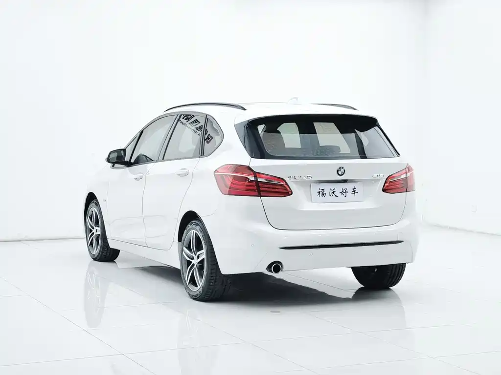BMW 2 Series Active Tourer 2017 — фото 27