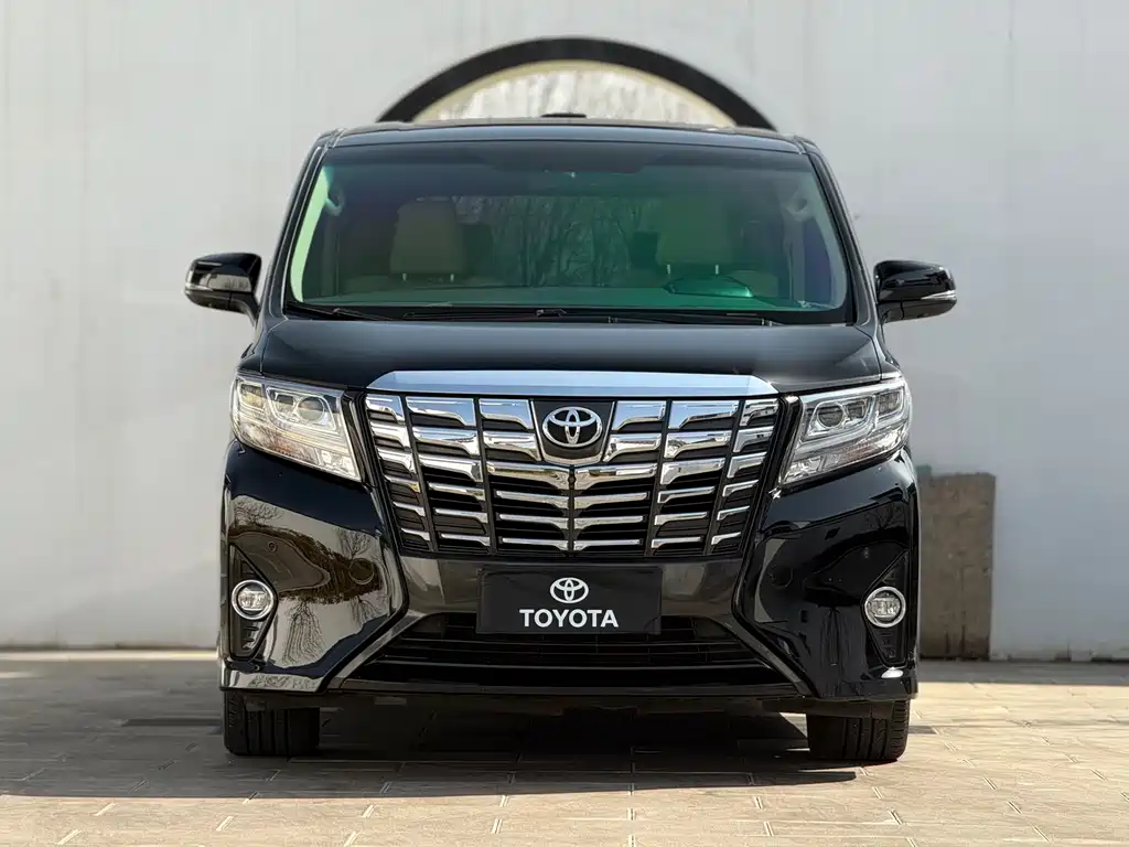 Toyota Alphard 2016 — фото 1