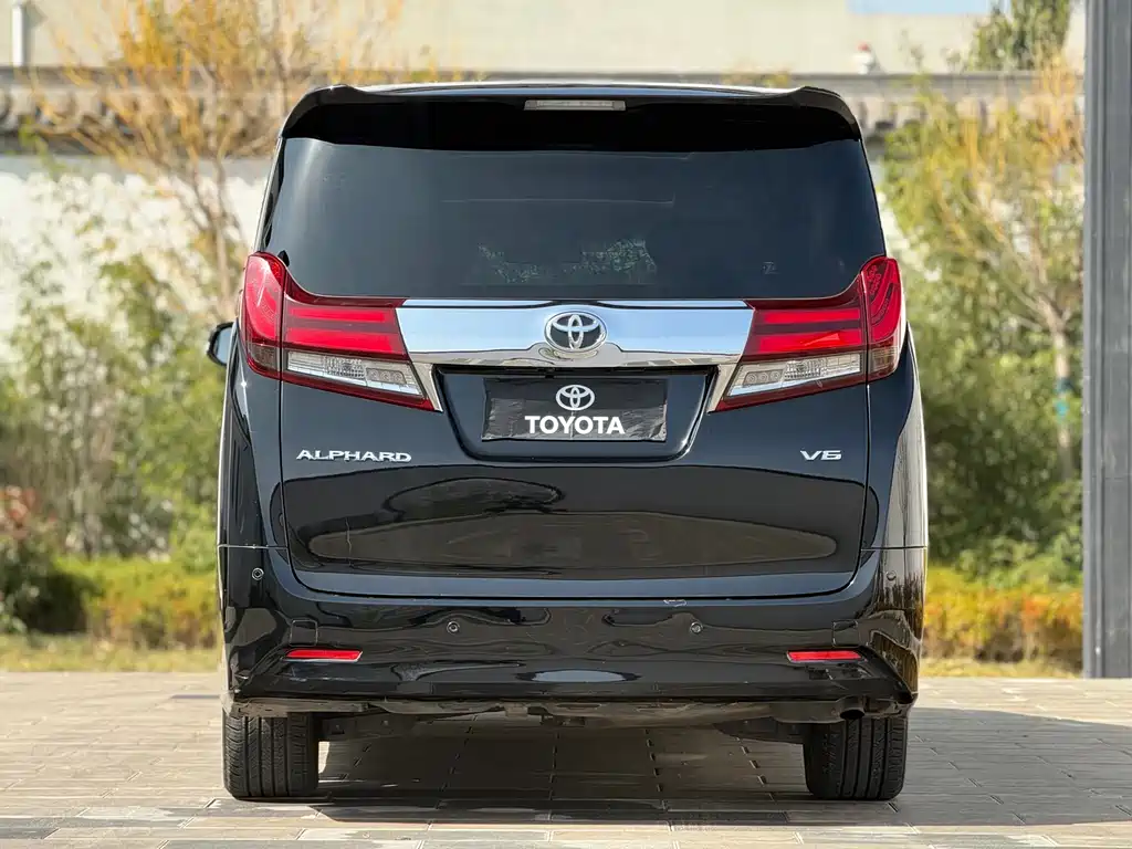 Toyota Alphard 2016 — фото 6