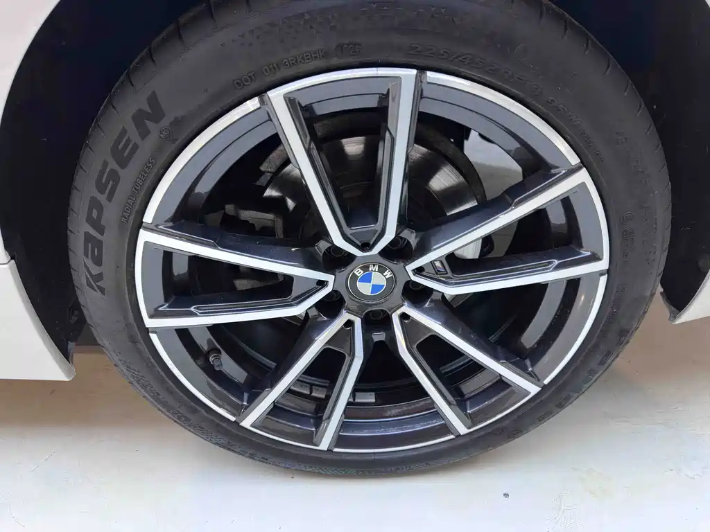 BMW 3 Series 2023 — фото 15