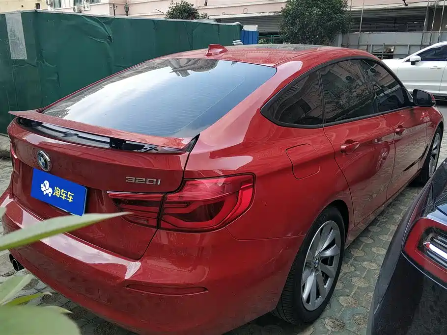 BMW 3 Series GT 2018 — фото 3
