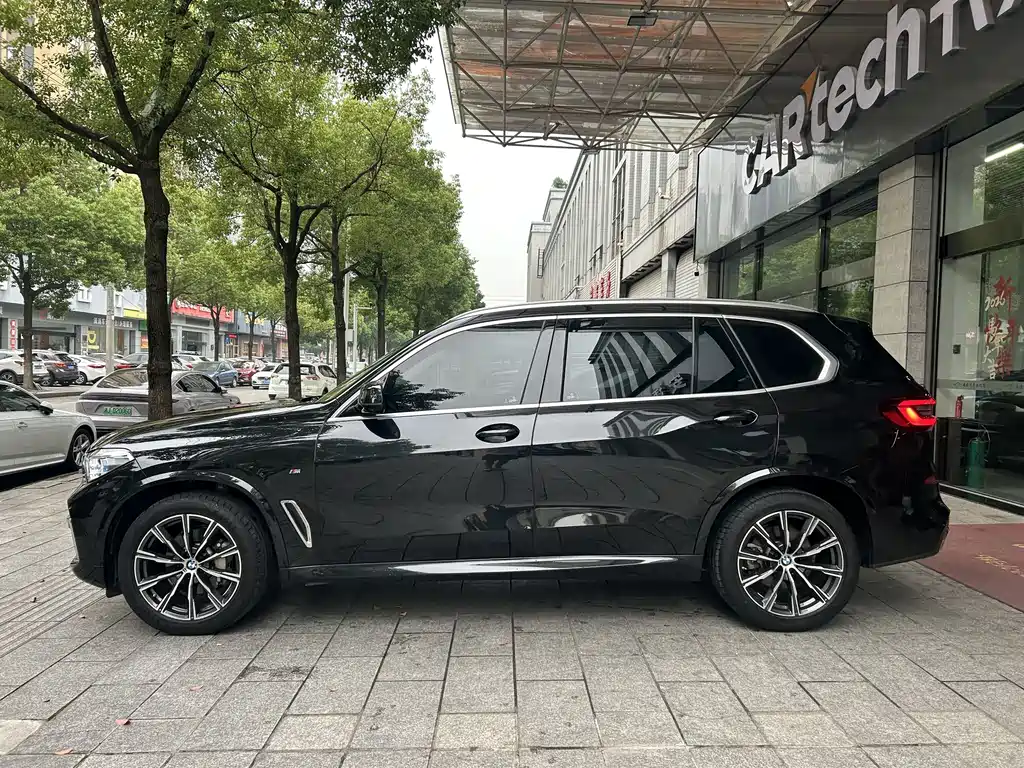 BMW X5 2022 — фото 9