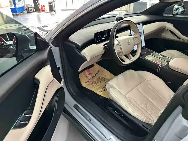 NIO ET5T 2024