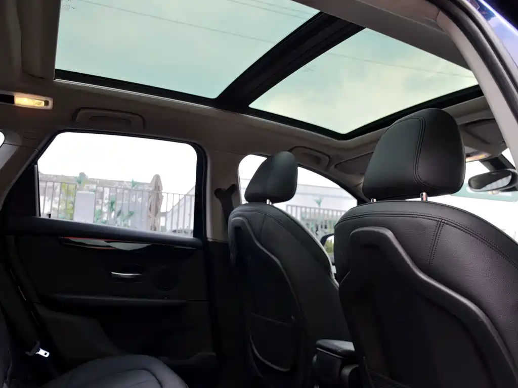 BMW 2 Series Station Wagon 2015 — фото 10