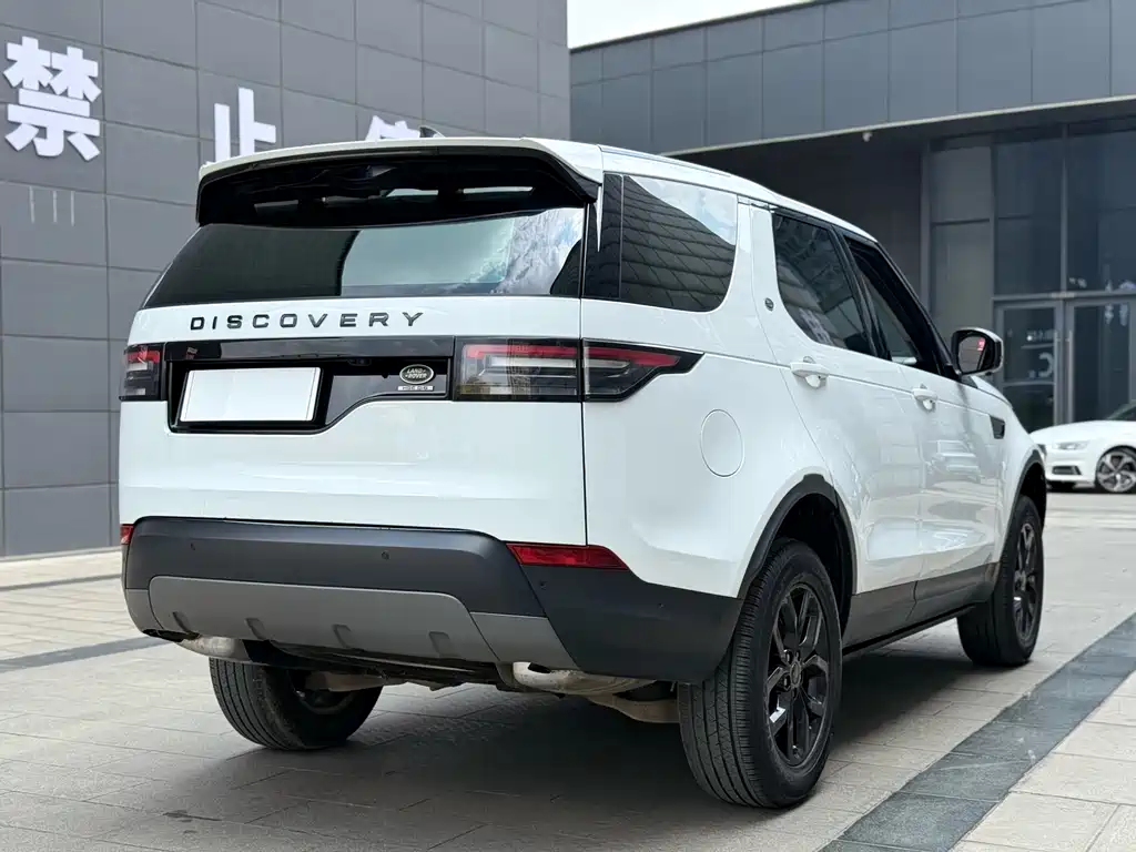 Land Rover Discovery 2019 — фото 18