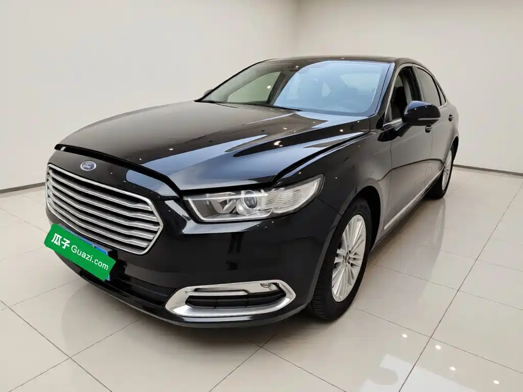 Ford Taurus 2017 — фото 1