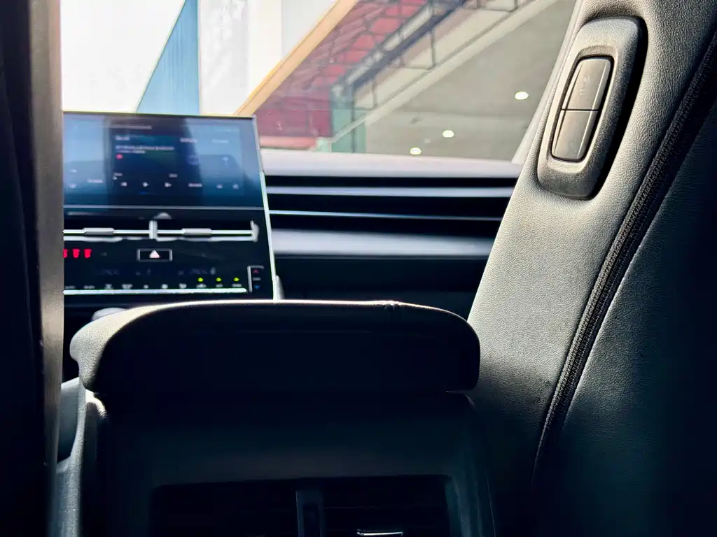 Toyota Avalon 2023 — фото 16