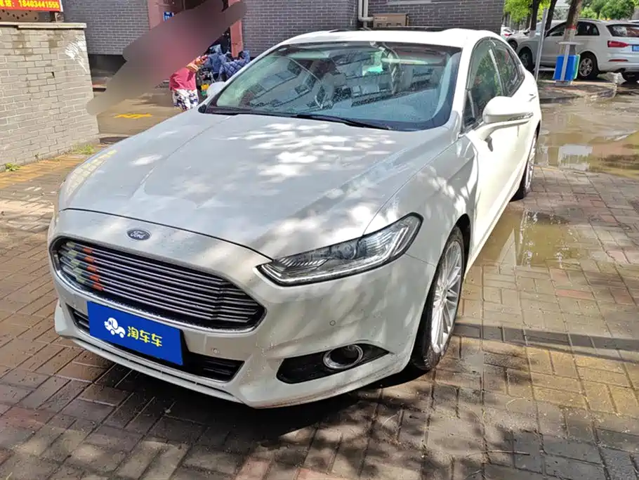 Ford Mondeo 2014 — фото 1