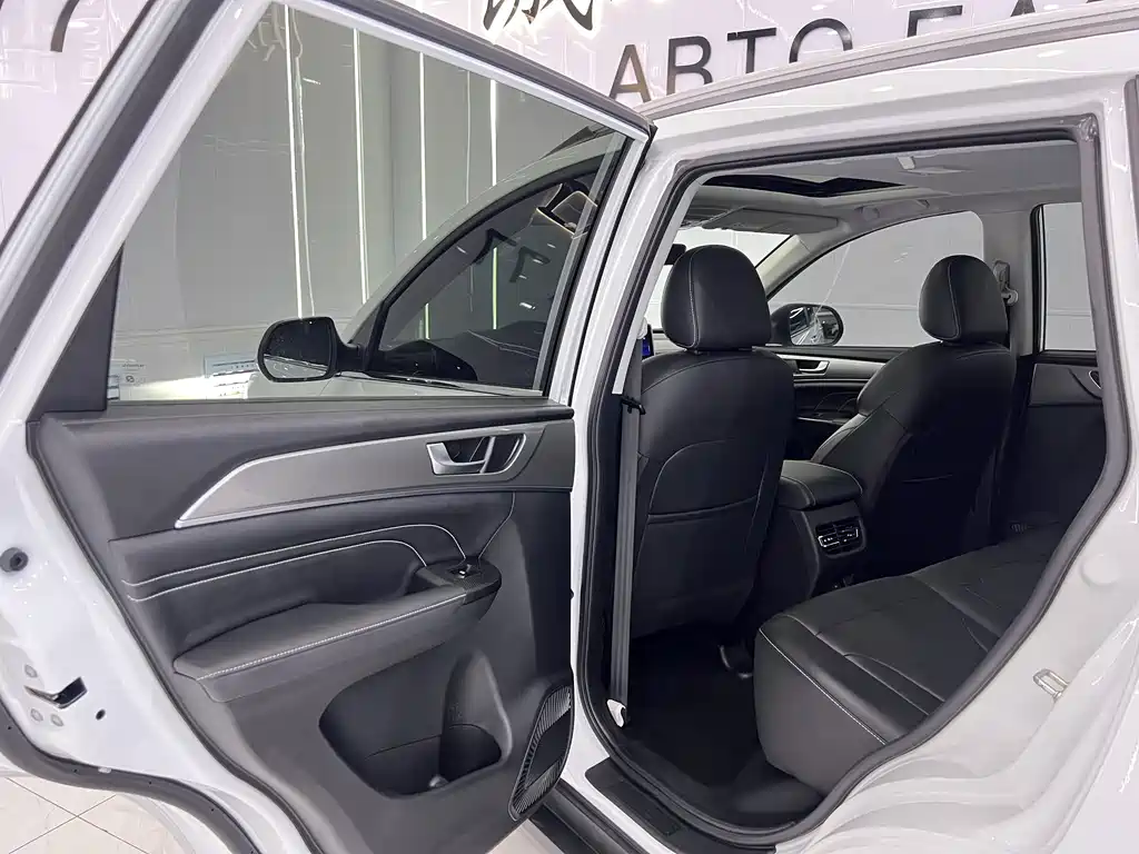 Haval M6 2023 — фото 15