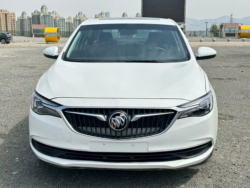 Buick Excelle 2022 — фото 2