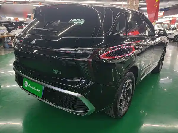 Hongqi HS3 2024