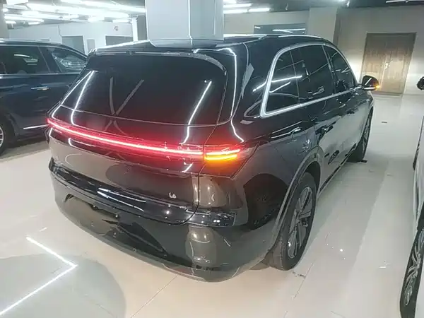 Li Auto L6 2024