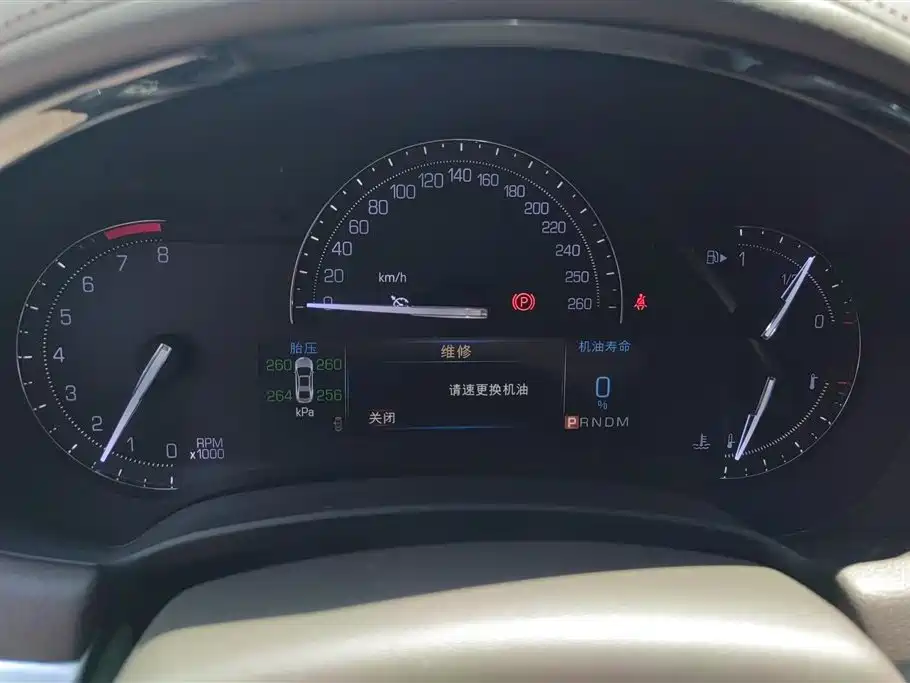 Cadillac XTS 2017 — фото 14