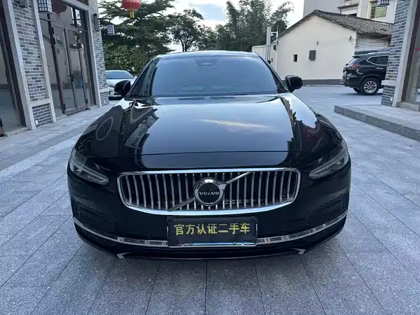 Volvo S90 2022