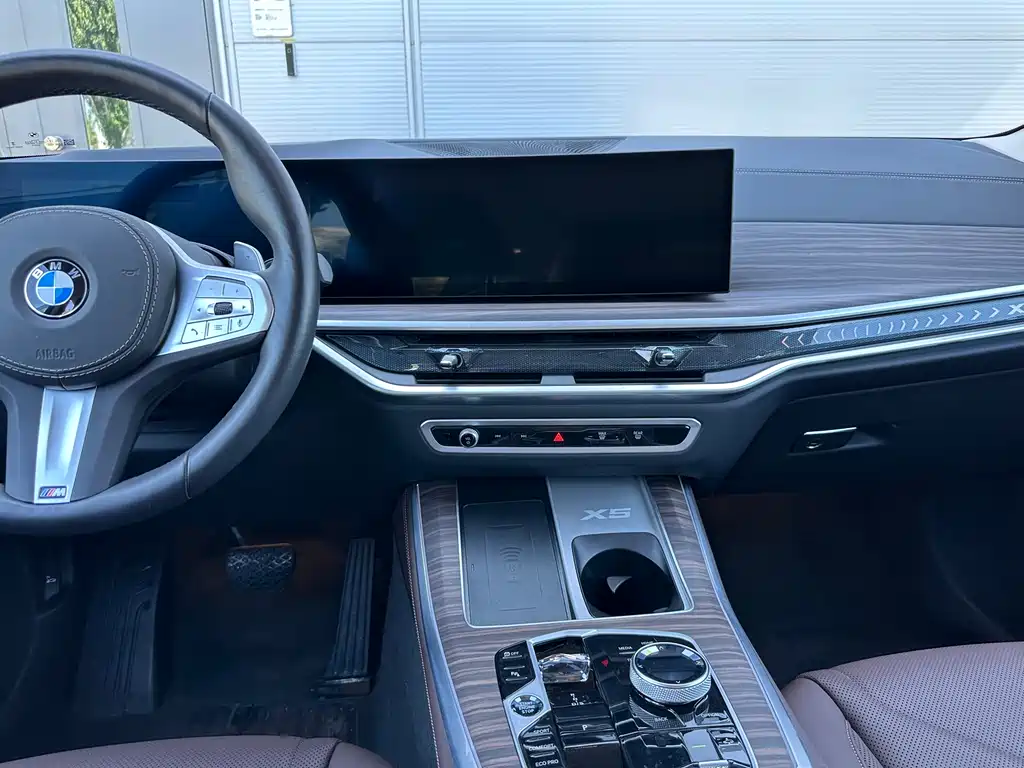 BMW X5 2025 — фото 10