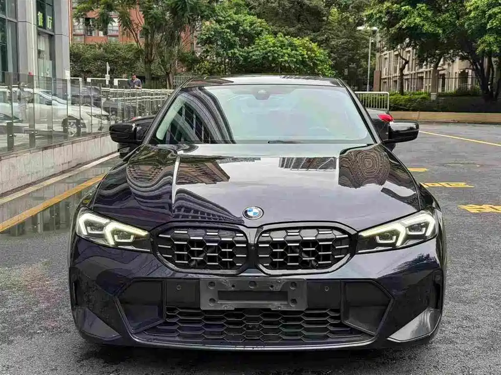 BMW 3 Series 2023 — фото 1