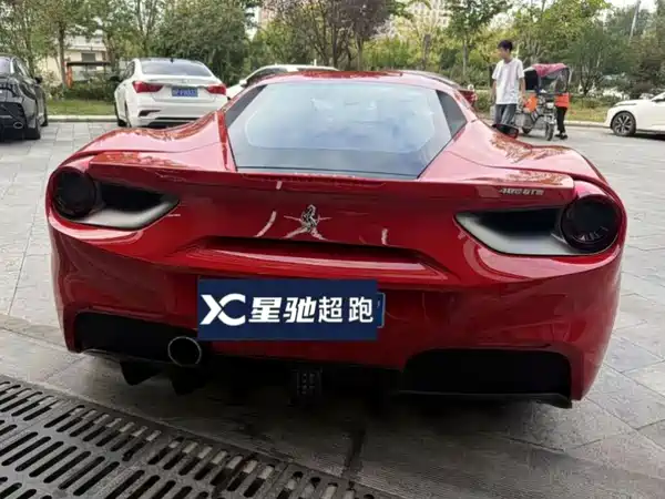 Ferrari 488 2015