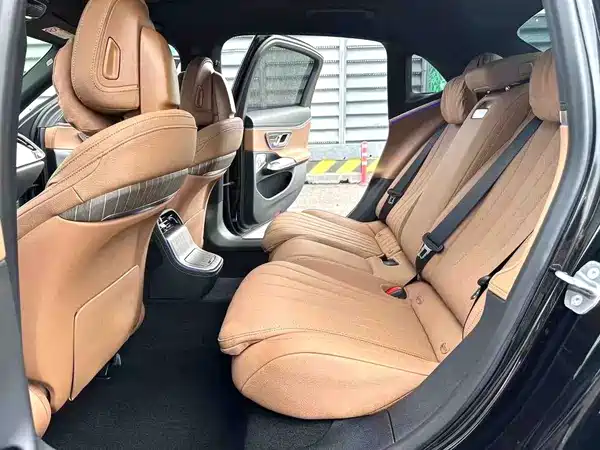 Mercedes-Benz E-Class 2024