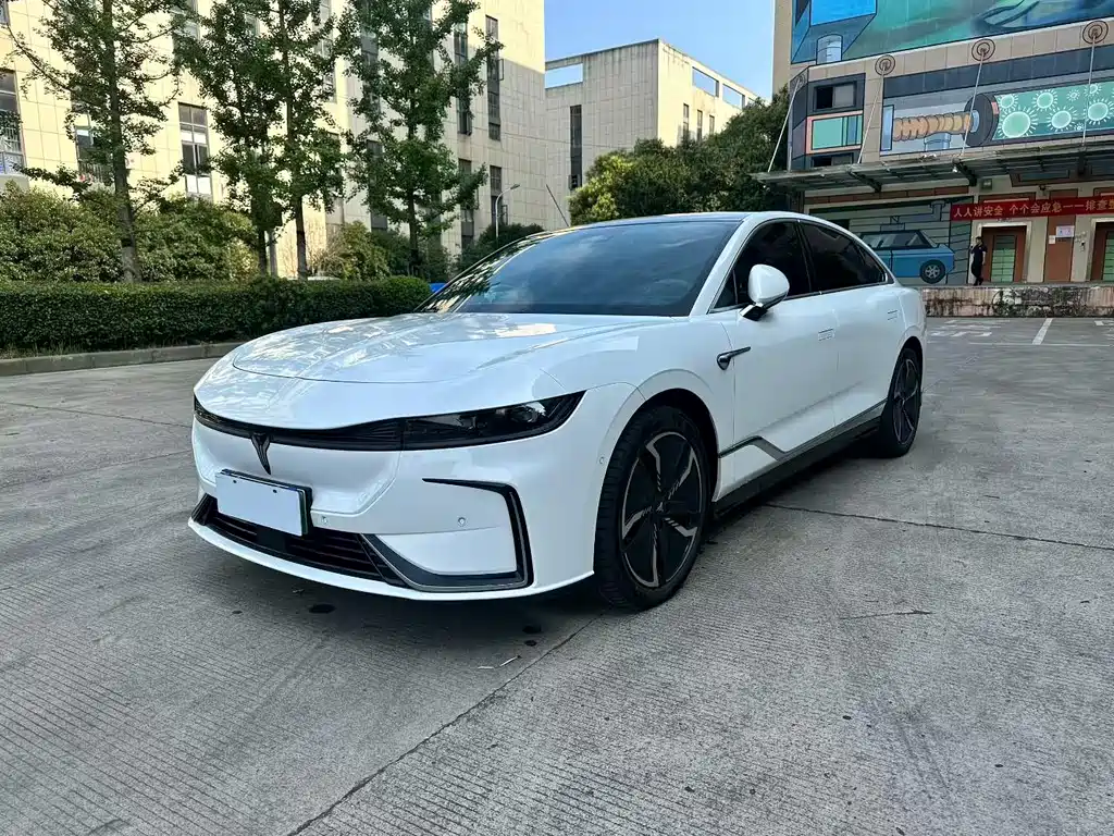 VOYAH Zeekr 2024