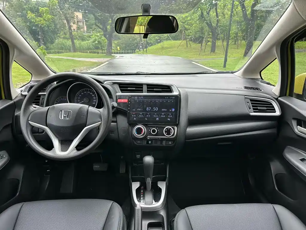 Honda Fit 2015 — фото 5