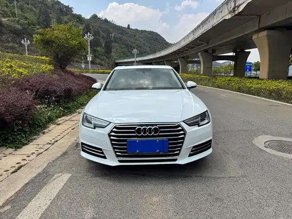 Audi A4L 2017