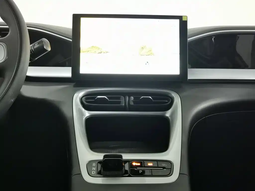 Geely Galaxy Starwish 2026 — фото 12