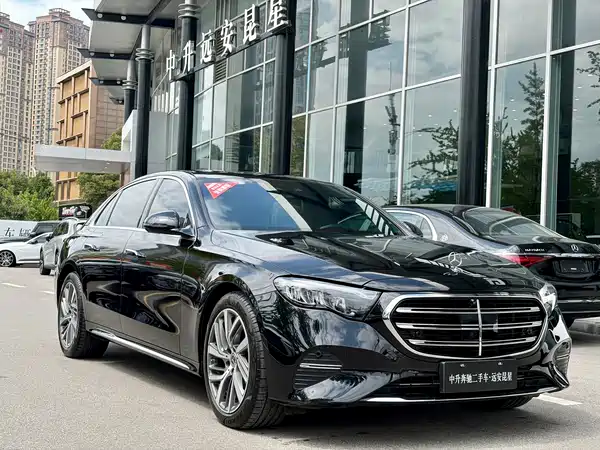 Mercedes-Benz E-Class 2024