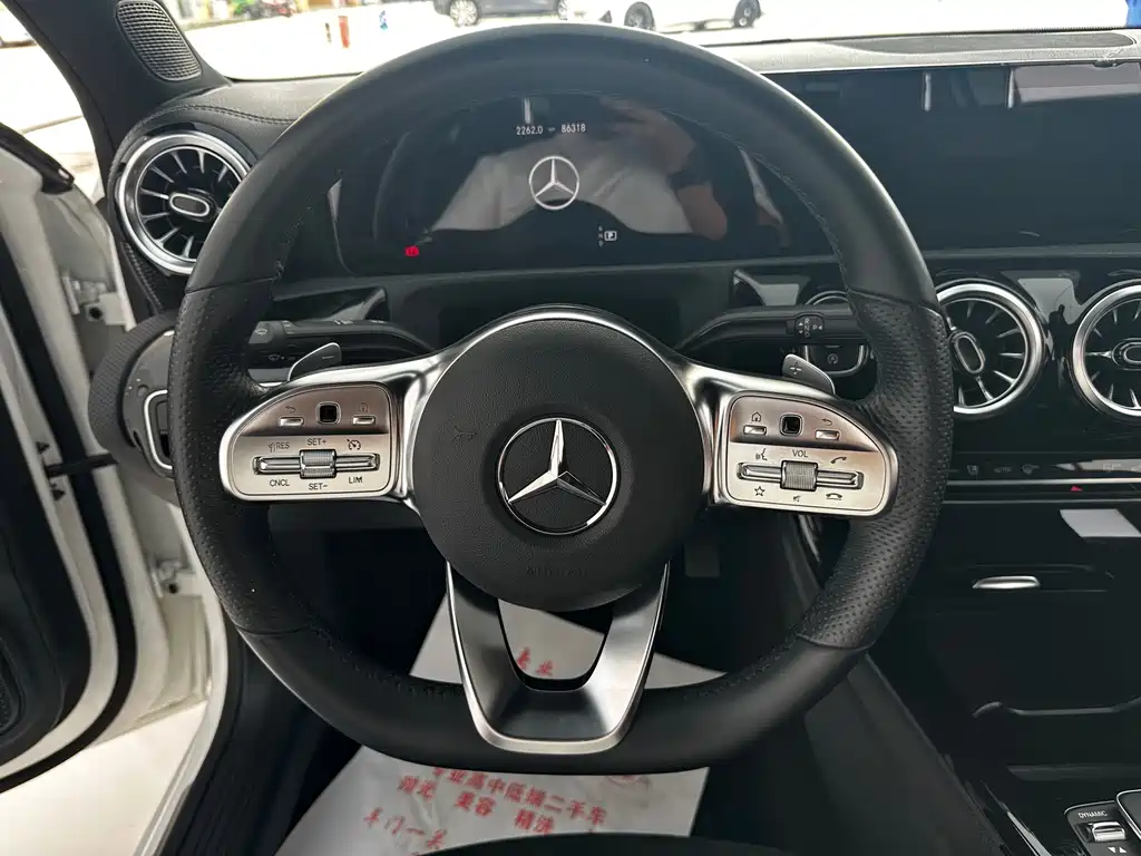 Mercedes-Benz A-Class 2021 — фото 8