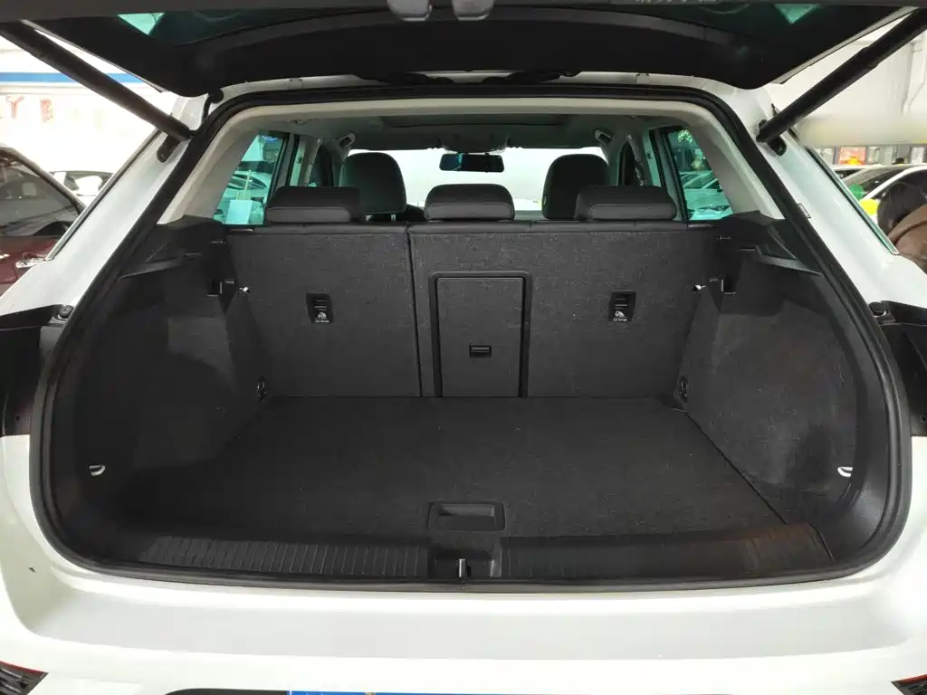 Volkswagen T-Roc 2019 — фото 15