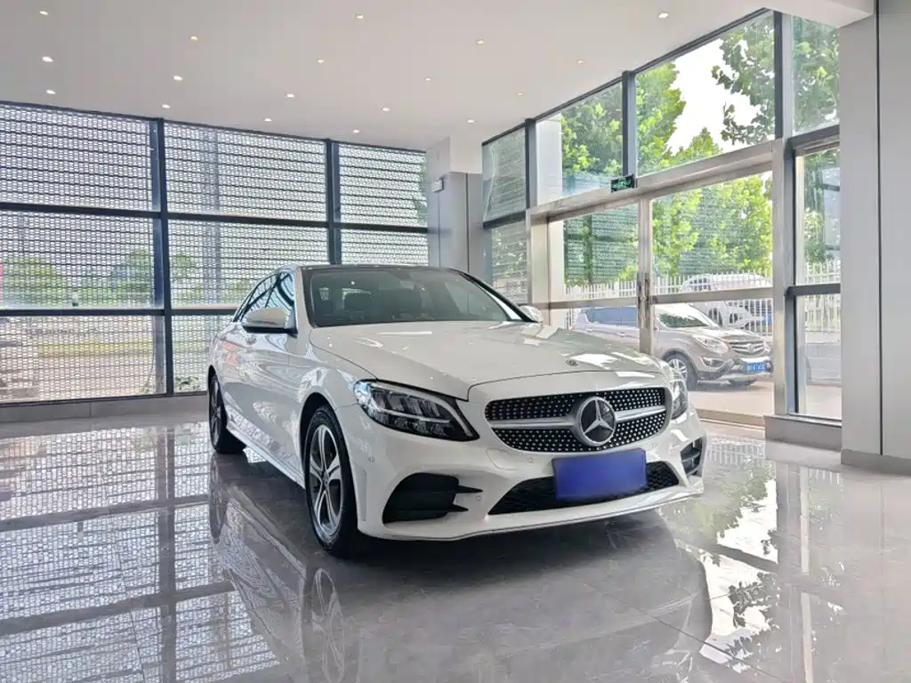 Mercedes-Benz C-Class 2020 — фото 6