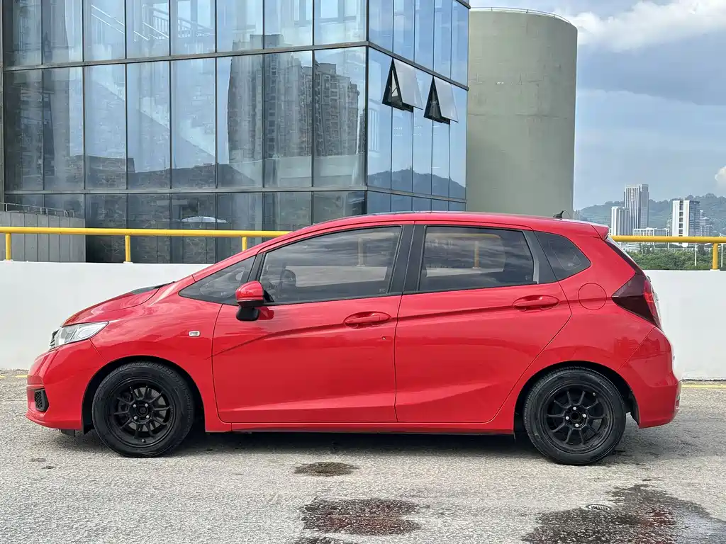 Honda Fit 2018 — фото 3