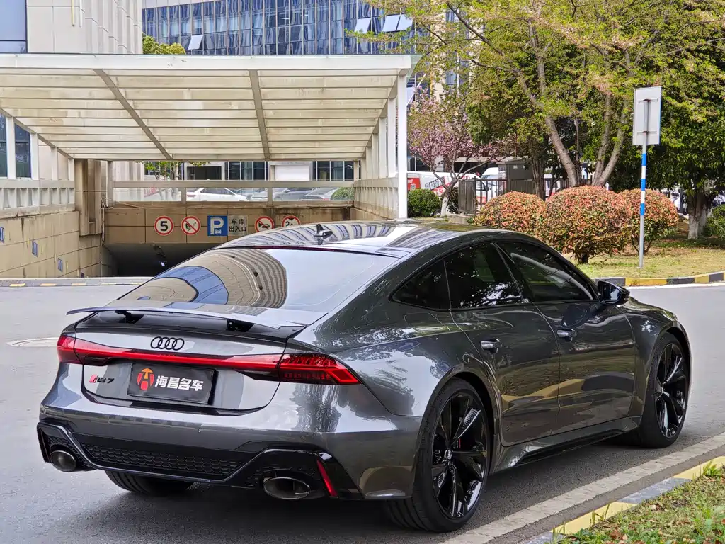 Audi RS 7 2021 — фото 6