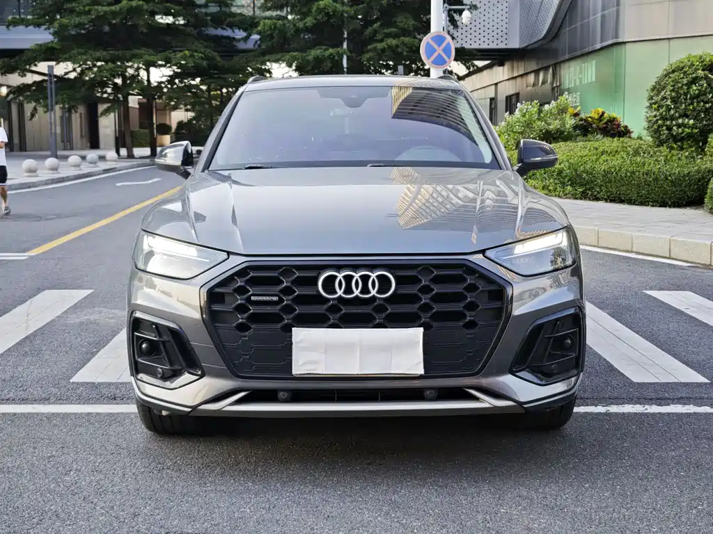 Audi Q5L 2021 — фото 2