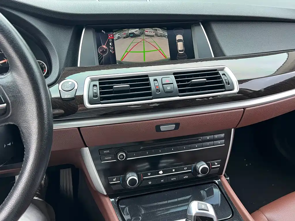 BMW 5 Series GT 2014 — фото 4
