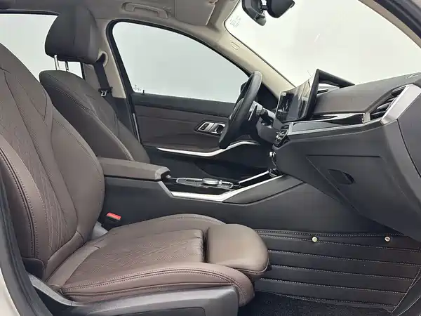 BMW 3 Series 2023
