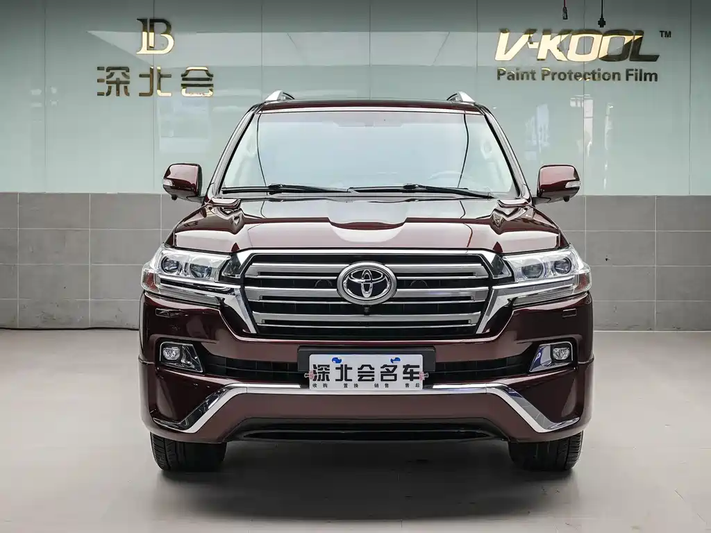 Toyota Land Cruiser 2017 — фото 2