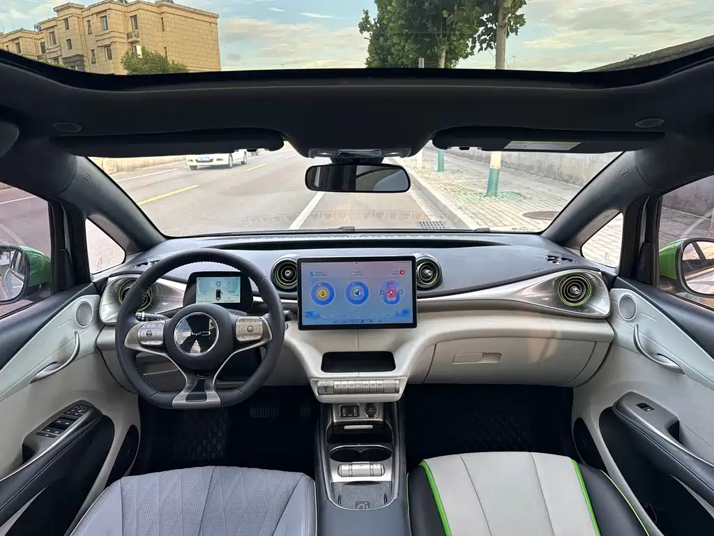 BYD Dolphin 2022 — фото 14