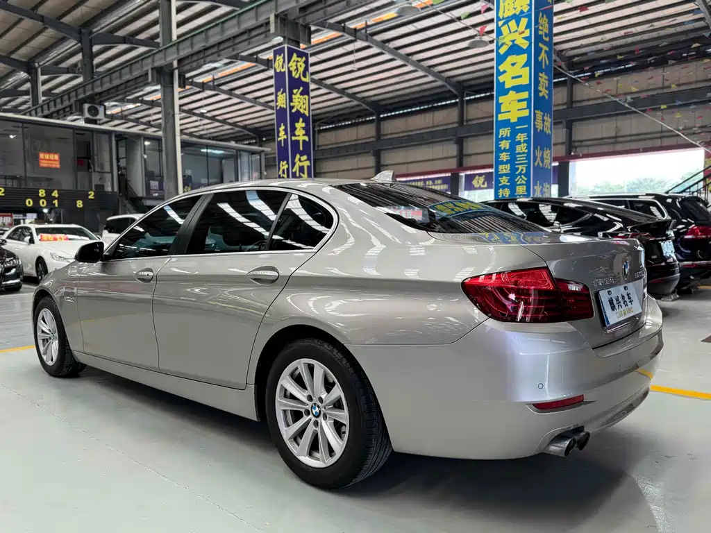 BMW 5 Series 2015 — фото 3