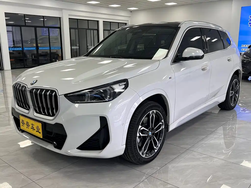 BMW X1 2025 — фото 1