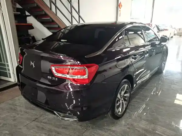 DS 5LS 2016