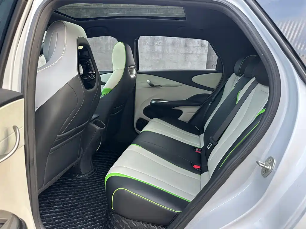 BYD Dolphin 2022 — фото 11