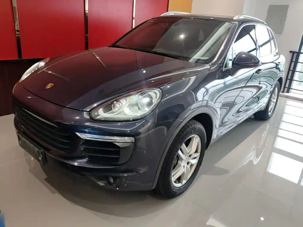 Porsche Cayenne 2017 — фото 1