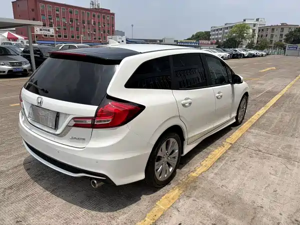 Honda Jade 2017